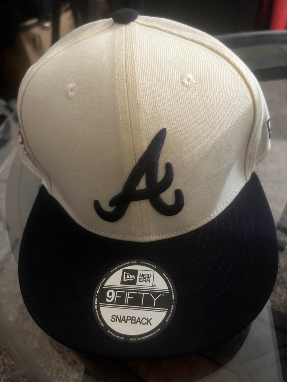 New Era Atlanta Braves Two-Tone Snapback - Cream & Navy